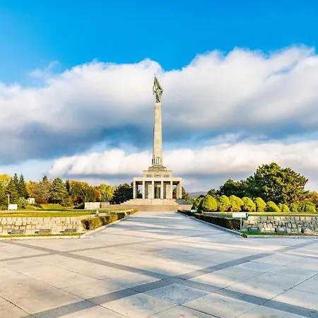 Majestic Old Town * ברטיסלאבה